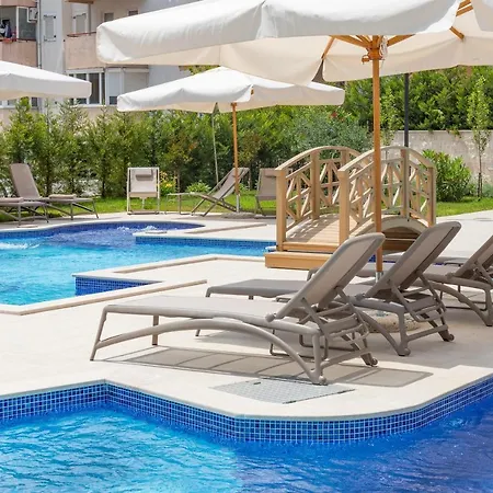 Boutique Momentum By Aycon 4*